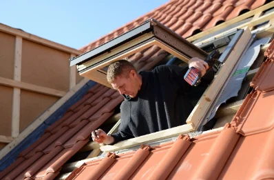 Pose de fenêtres de toit Velux à Perpezat